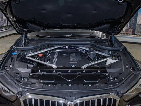 Certified 2023 BMW X5 xDrive40i w/ Parking Assistance Package image 5