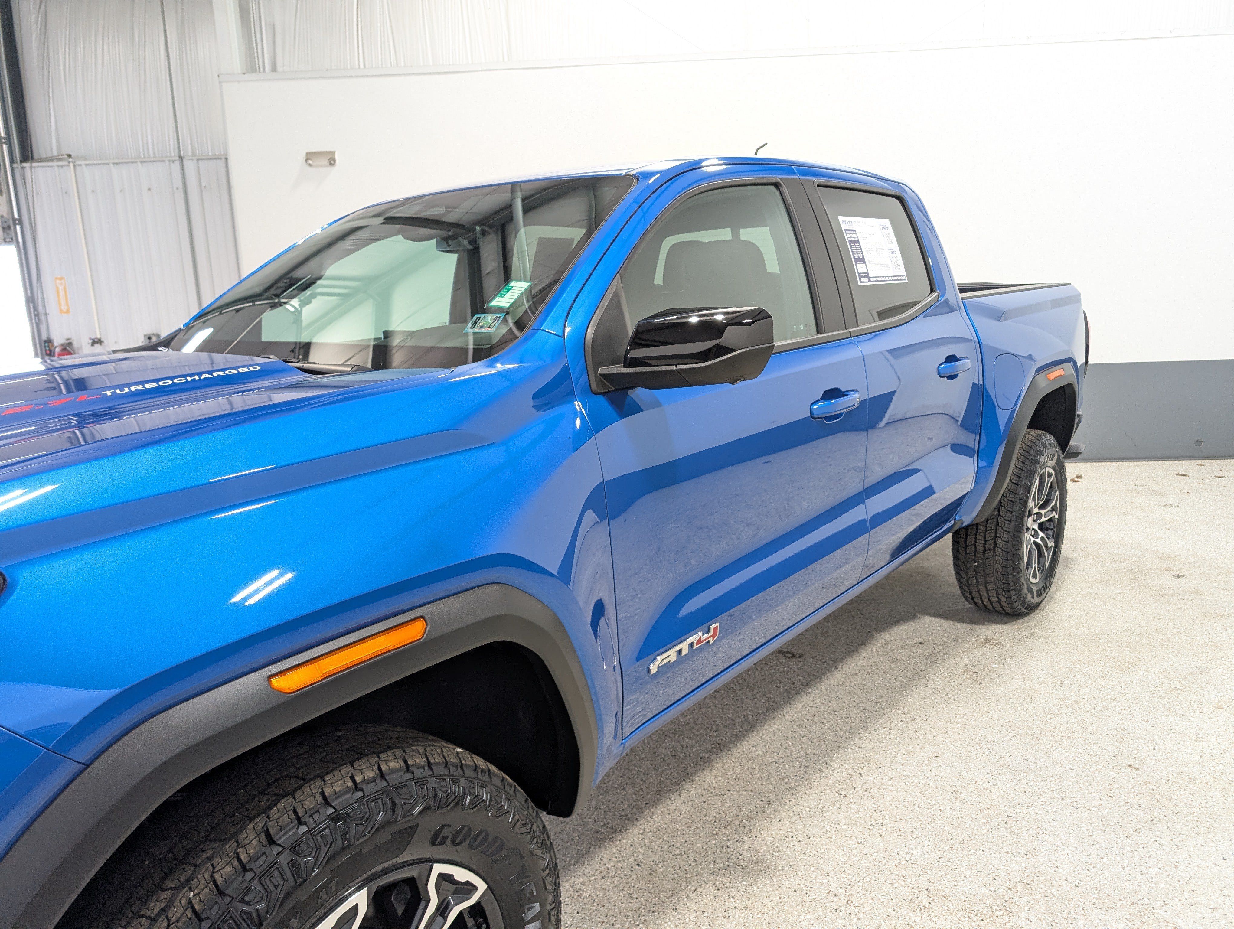 Used 2023 GMC Canyon AT4 w/ Technology Package AWD/4WD image 7