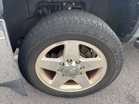 Used 2015 Chevrolet Silverado 2500 LTZ w/ Z71 Package, Off-Road image 9