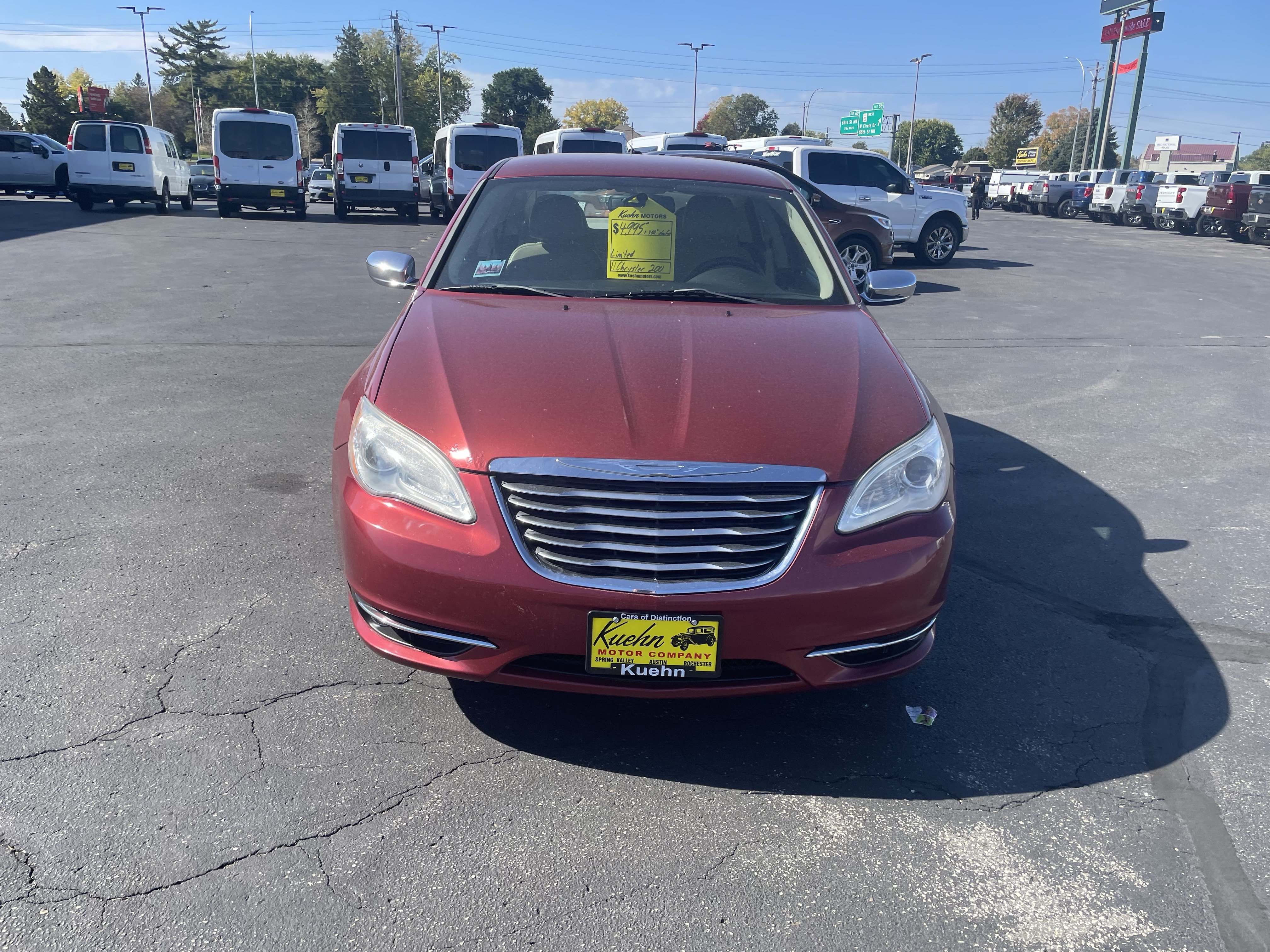 Used 2011 Chrysler 200 Limited FWD image 3
