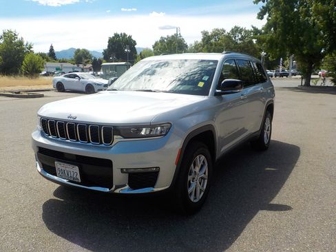 Used 2021 Jeep Grand Cherokee L Limited image 1