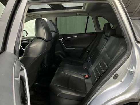 Used 2019 Toyota RAV4 Limited AWD/4WD image 11