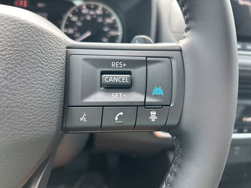 Used 2026 Nissan Rogue SV FWD image 28