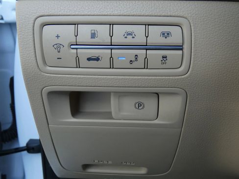 Used 2015 Hyundai Genesis 3.8 w/ Option Group 04 image 77