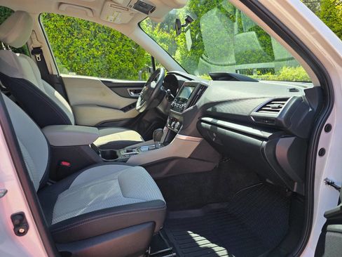 Used 2021 Subaru Forester Premium image 35