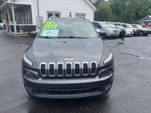 Used 2015 Jeep Cherokee Latitude FWD image 4