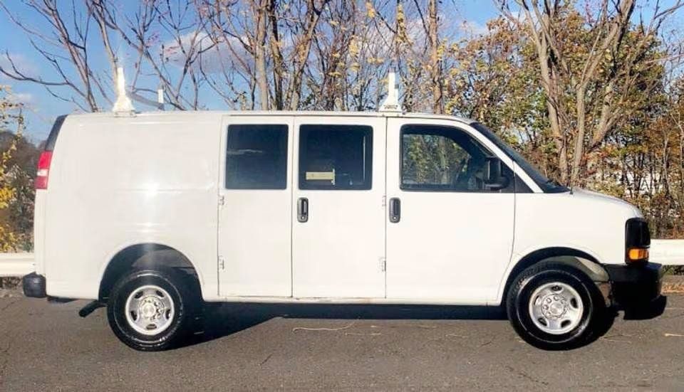 Used 2014 Chevrolet Express 3500 Extended RWD image 5