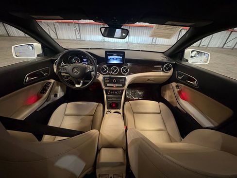 Used 2019 Mercedes-Benz CLA 250 image 17
