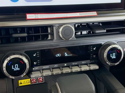 New 2026 Toyota 4Runner Limited AWD/4WD image 16