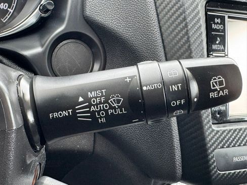Used 2024 Mitsubishi Outlander Sport SE AWD/4WD image 18