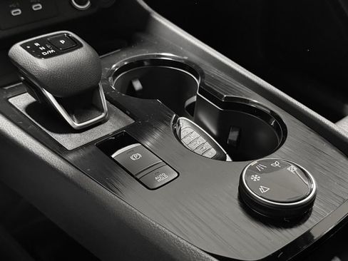 New 2026 Nissan Rogue SV AWD/4WD image 18