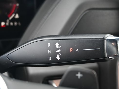 Used 2025 GMC Yukon Denali AWD/4WD image 28