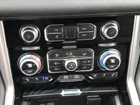 Certified 2023 GMC Yukon Denali w/ Max Trailering Package image 19