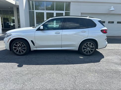Used 2023 BMW X5 xDrive40i w/ Executive Package AWD/4WD image 2