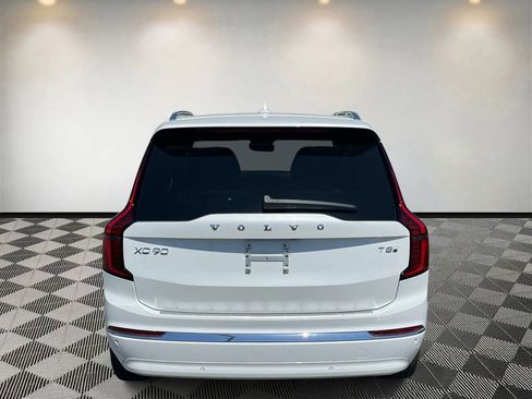 New 2026 Volvo XC90 T8 Plus w/ Protection Package Premier AWD/4WD image 4