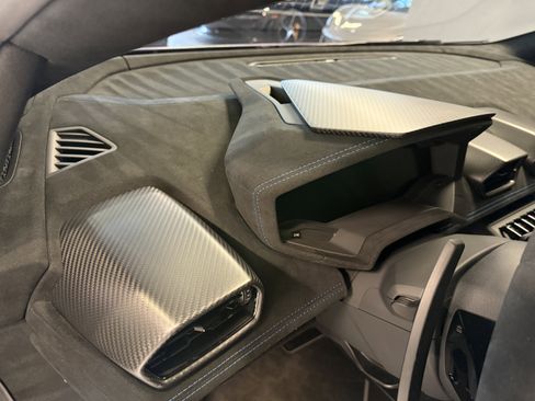 Used 2023 Lamborghini Huracan STO image 27