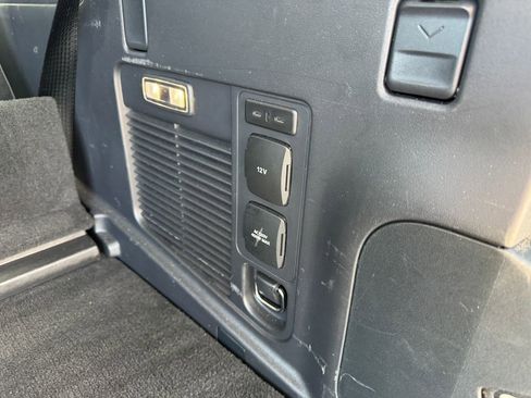 Used 2025 Ford Expedition Active AWD/4WD image 14