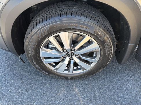New 2026 Nissan Pathfinder SL FWD image 36