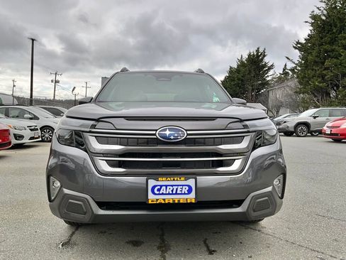 Certified 2025 Subaru Forester Limited image 4