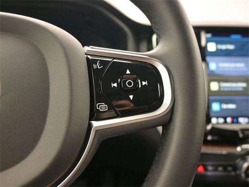 Used 2023 Volvo XC60 B5 Ultimate w/ Climate Package image 25