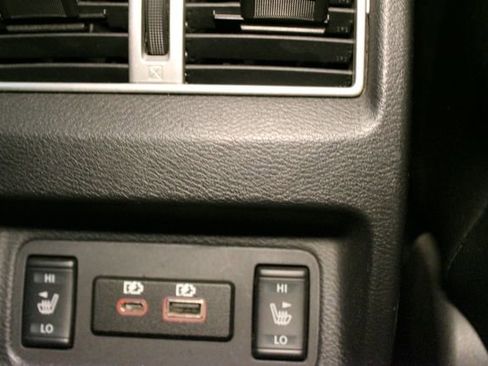 Used 2019 Nissan Maxima SL FWD image 16