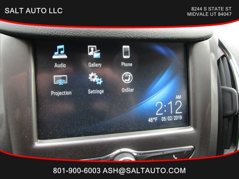 Used 2018 Chevrolet Cruze LT w/ Convenience Package image 11