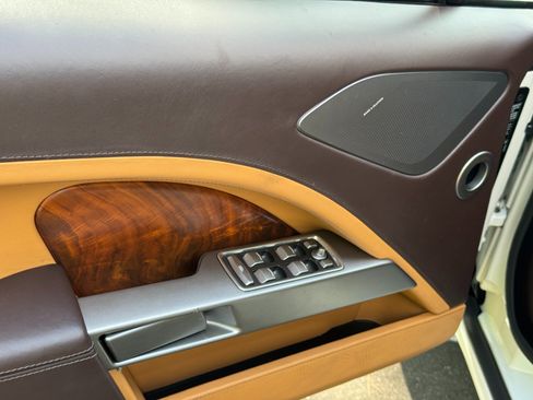 Used 2011 Aston Martin Rapide RWD image 22