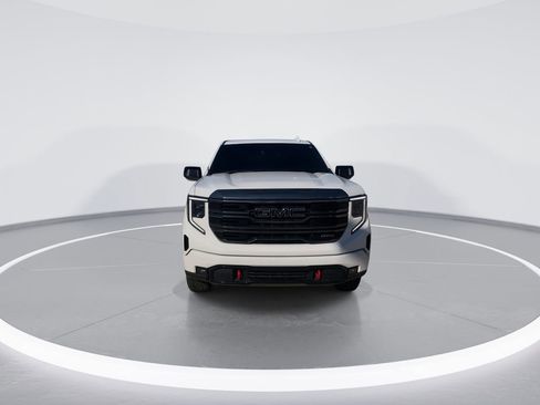 Used 2022 GMC Sierra 1500 AT4 w/ AT4 Preferred Package image 3