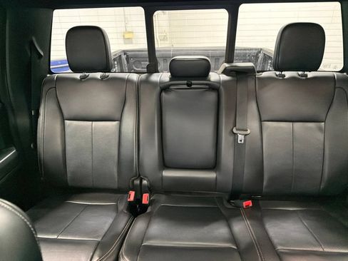 Used 2020 Ford F150 Lariat w/ Equipment Group 502A Luxury AWD/4WD image 13