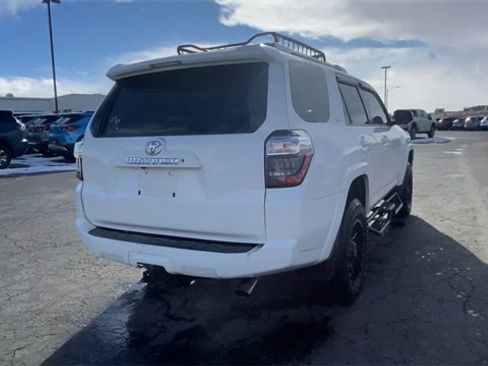 Used 2016 Toyota 4Runner SR5 image 8