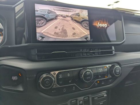 New 2026 Jeep Gladiator Sport image 20