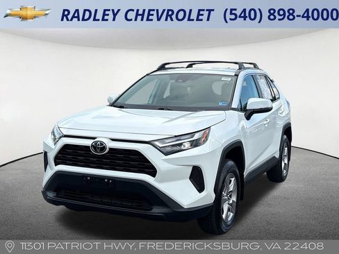 Used 2023 Toyota RAV4 XLE AWD/4WD image 1