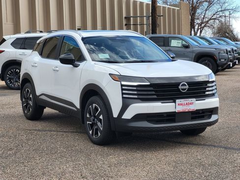 New 2026 Nissan Kicks SV w/ SV Premium Package image 2