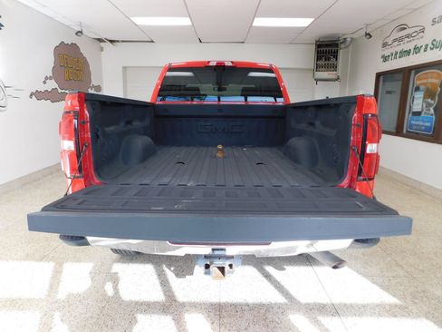 Used 2018 GMC Sierra 2500 SLE w/ HD SLE Preferred Plus Package AWD/4WD image 83
