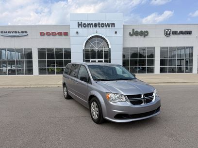 Used 2017 Dodge Grand Caravan SE w/ Power Window Group