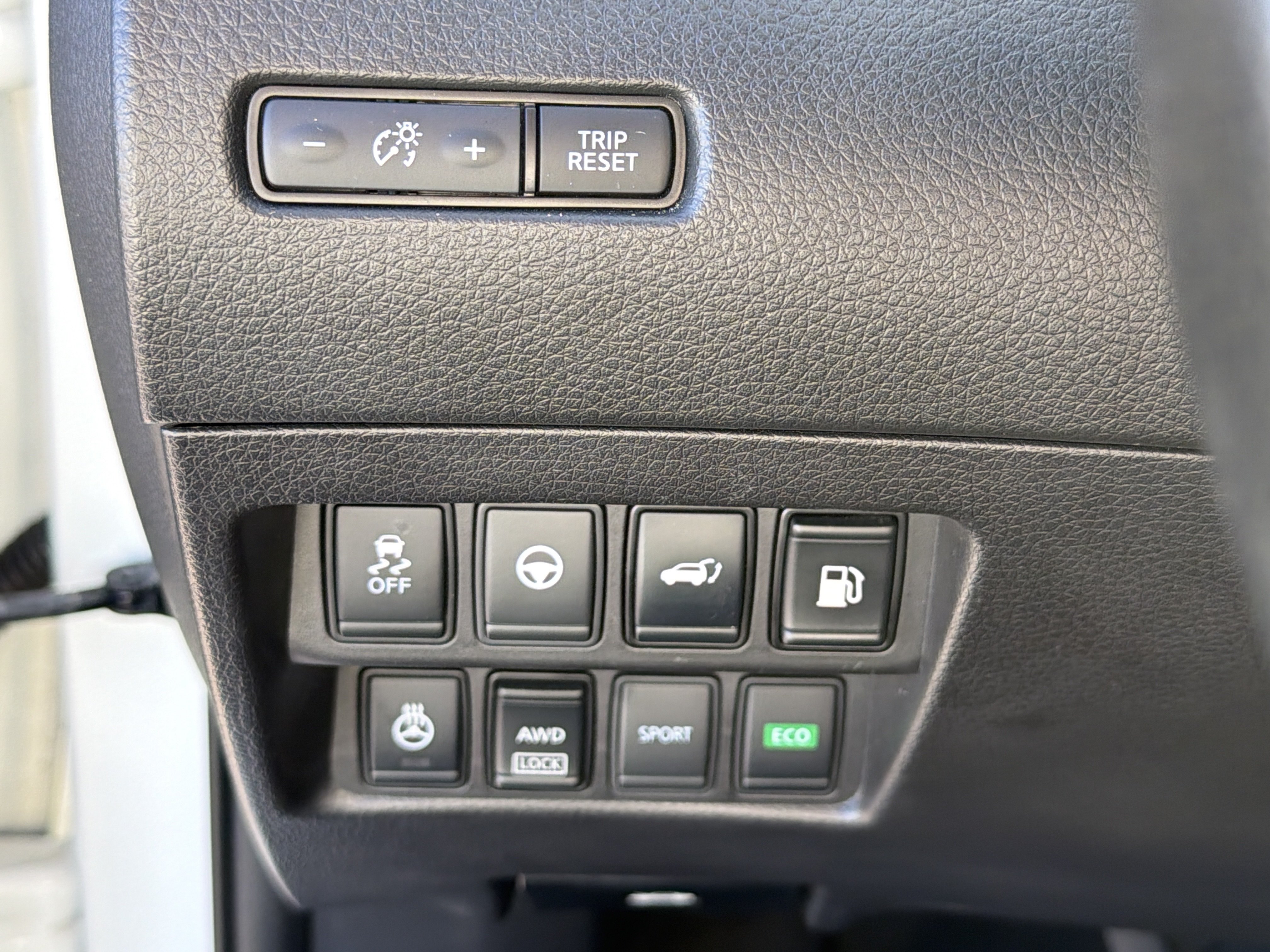 Used 2019 Nissan Rogue SV w/ Premium Package AWD/4WD image 24