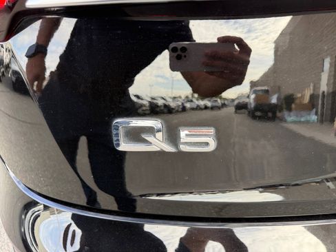 Used 2021 Audi Q5 Premium w/ Convenience Package image 24