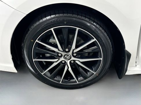 Certified 2024 Toyota Camry SE image 29