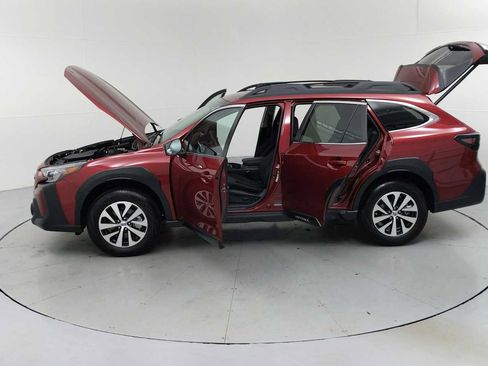 Used 2023 Subaru Outback Premium AWD/4WD image 18