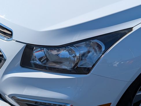 Used 2015 Chevrolet Cruze LT FWD image 16