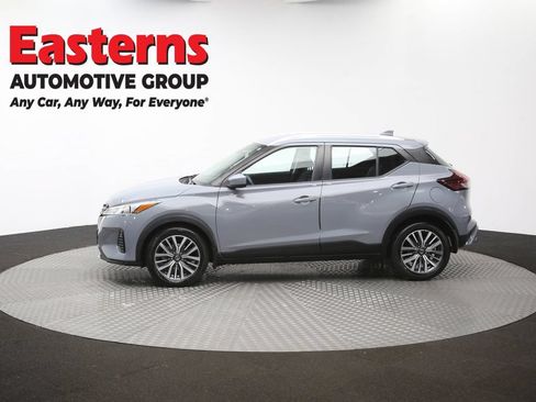 Used 2021 Nissan Kicks SV FWD image 58