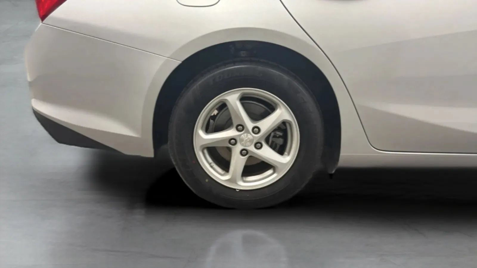 Used 2017 Chevrolet Malibu LS FWD image 27