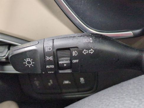 Used 2019 Hyundai Santa Fe SEL image 27