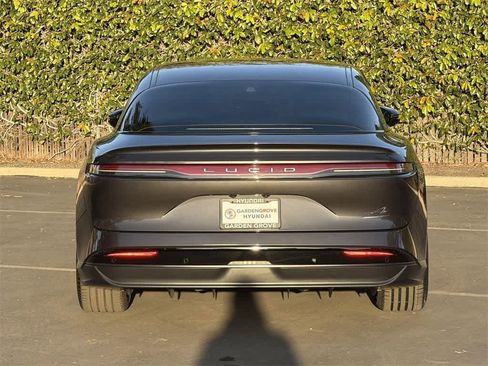 Used 2024 Lucid Air Touring image 5