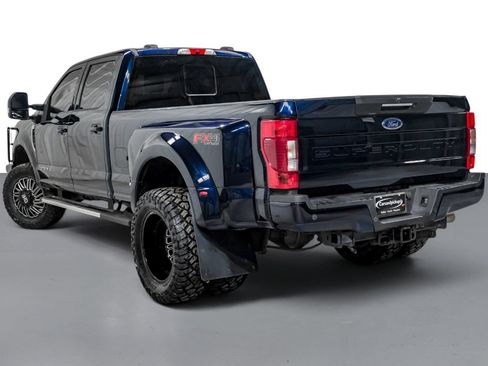 Used 2022 Ford F350 Lariat w/ Lariat Ultimate Package AWD/4WD image 9