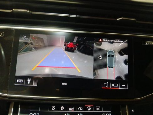 Used 2020 Audi Q8 Prestige image 39