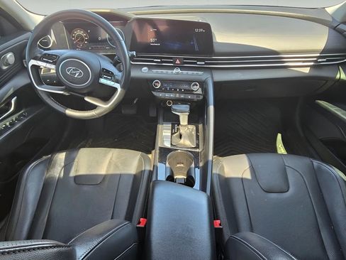 Used 2021 Hyundai Elantra Limited image 23