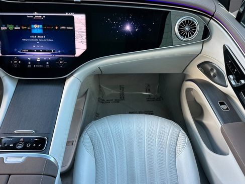 Certified 2023 Mercedes-Benz EQS 580 4MATIC SUV image 30