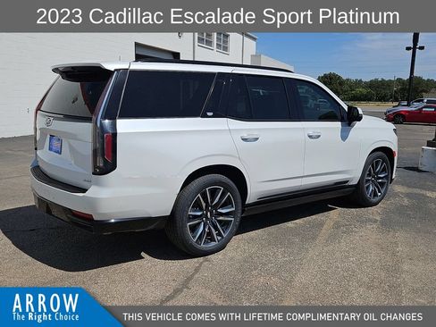 Used 2023 Cadillac Escalade Sport Platinum AWD/4WD image 13