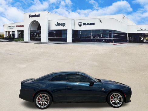 Used 2024 Dodge Charger Daytona Scat Pack w/ Plus Group AWD/4WD image 8